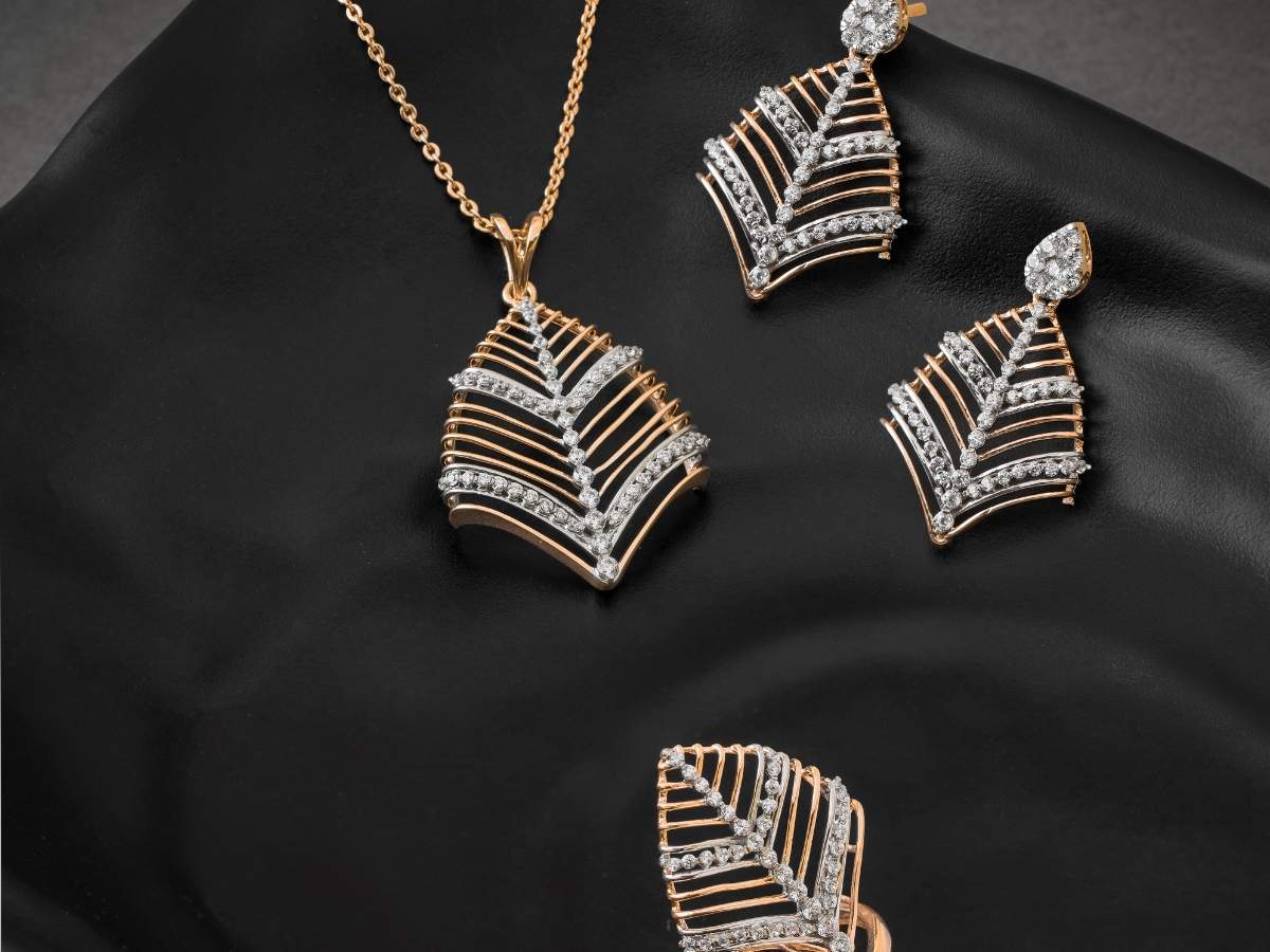 Earrings — Miami Cash for Gold